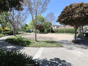 12 Silverwood 19, Irvine CA 92604