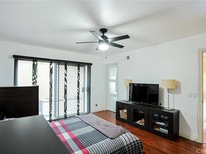 12 Silverwood 19, Irvine CA 92604