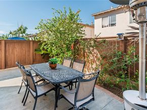 7 Moonstone, Mission Viejo CA 92692