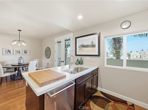 338 5th Street, Huntington Beach CA 92648