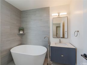 712 N Chestnut Ave, Los Angeles CA 90042