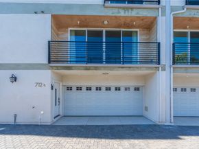 712 N Chestnut Ave, Los Angeles CA 90042