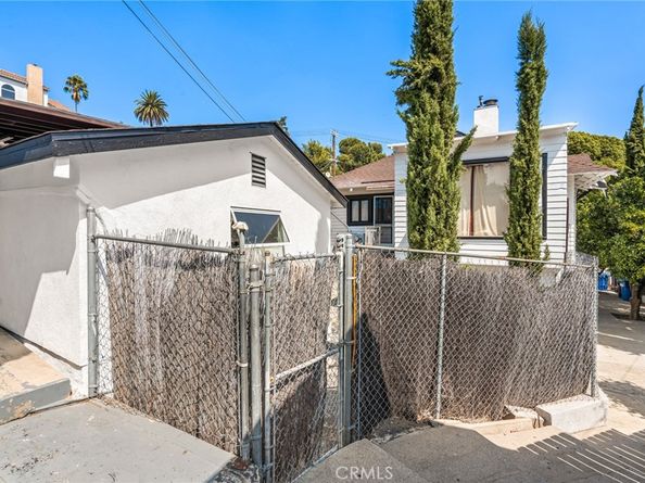 2250 Duane, Los Angeles CA 90039