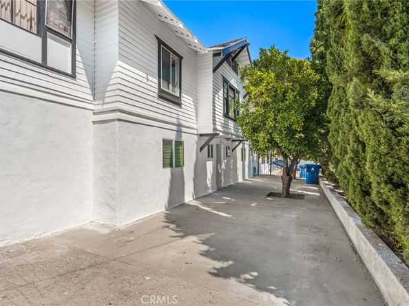 2250 Duane, Los Angeles CA 90039