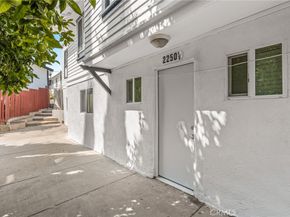 2250 Duane, Los Angeles CA 90039