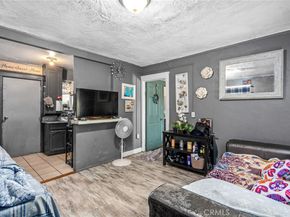 2250 Duane, Los Angeles CA 90039