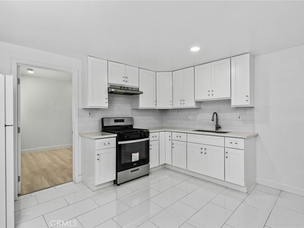 2250 Duane, Los Angeles CA 90039