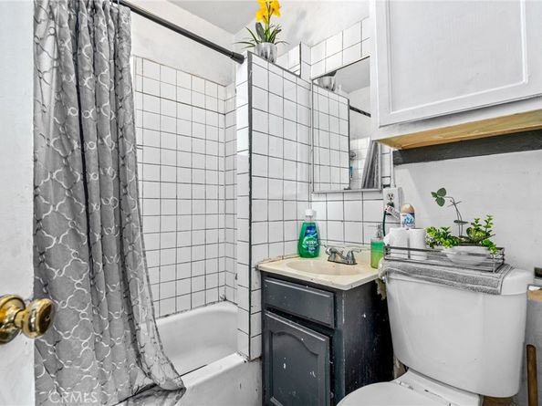 2250 Duane, Los Angeles CA 90039