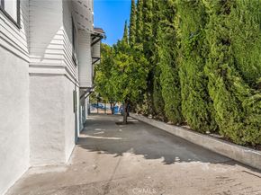 2250 Duane, Los Angeles CA 90039