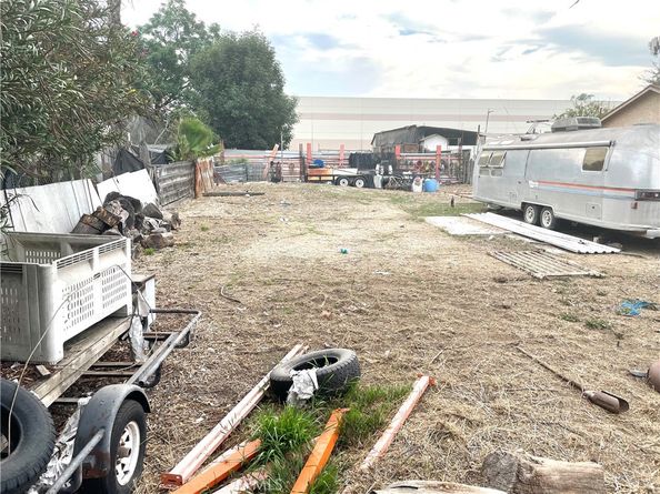 208 S 2nd, La Puente CA 91746