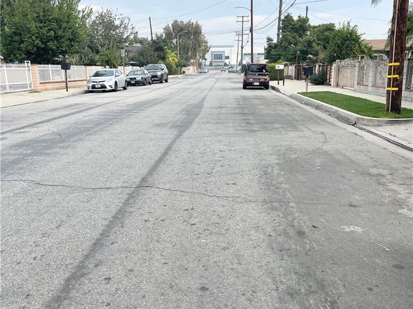208 S 2nd, La Puente CA 91746