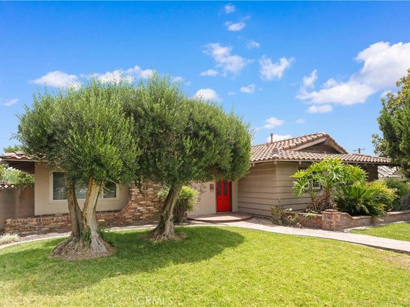 1346 N Shelley, Upland CA 91786