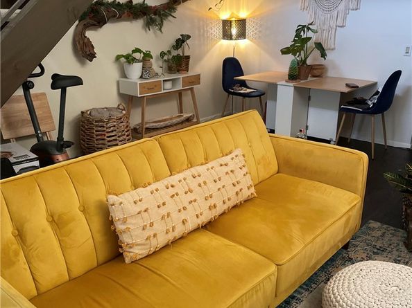 8221 Langdon 204, Van Nuys CA 91406