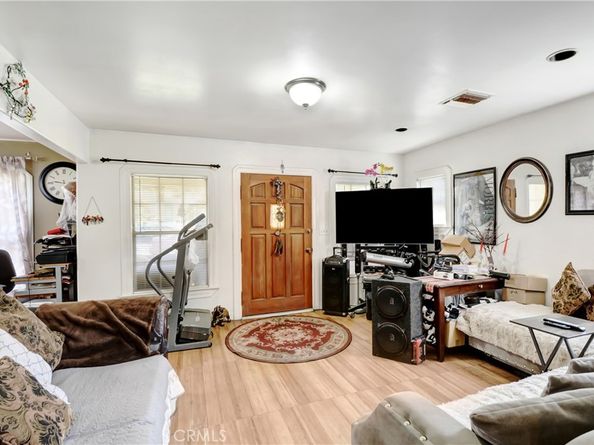 7949 7951 Washington Avenue, Whittier CA 90602