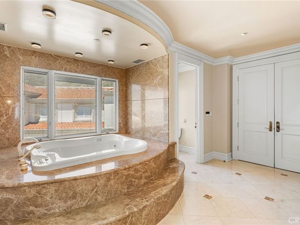 10219 Sunrise Lane, North Tustin CA 92705