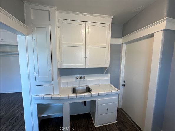 1101 Cherry Avenue, Long Beach CA 90813