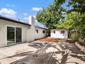 913 S Diamond, Santa Ana CA 92704