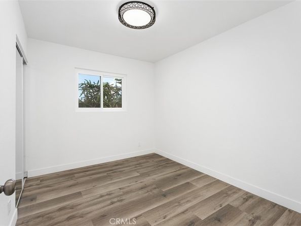 913 S Diamond, Santa Ana CA 92704