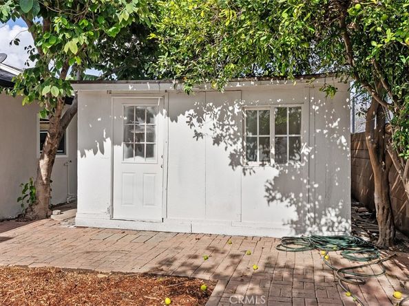 913 S Diamond, Santa Ana CA 92704