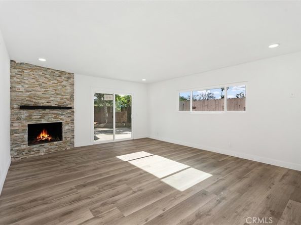 913 S Diamond, Santa Ana CA 92704