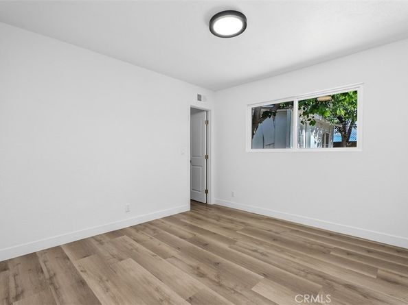 913 S Diamond, Santa Ana CA 92704
