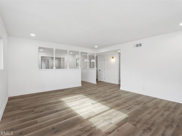 913 S Diamond, Santa Ana CA 92704