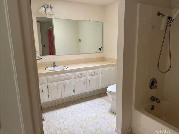 13720 St Andrews Dr M1-45J, Seal Beach CA 90740