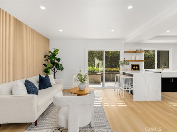 1 Misty Meadow #30, Irvine CA 92612