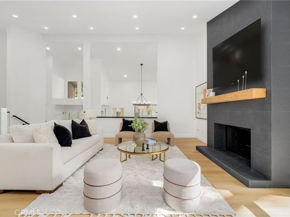 1 Misty Meadow #30, Irvine CA 92612