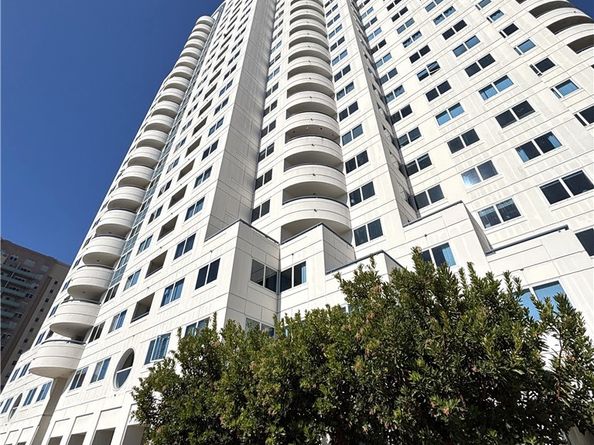 525 E Seaside Way 1801, Long Beach CA 90802