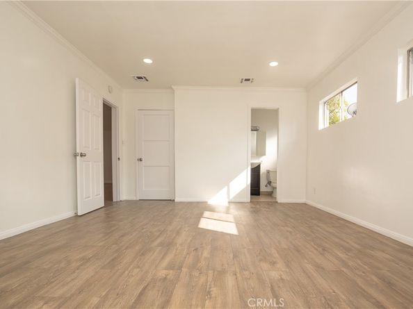 6105 Willowcrest, North Hollywood CA 91606