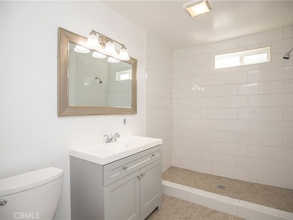 6105 Willowcrest, North Hollywood CA 91606