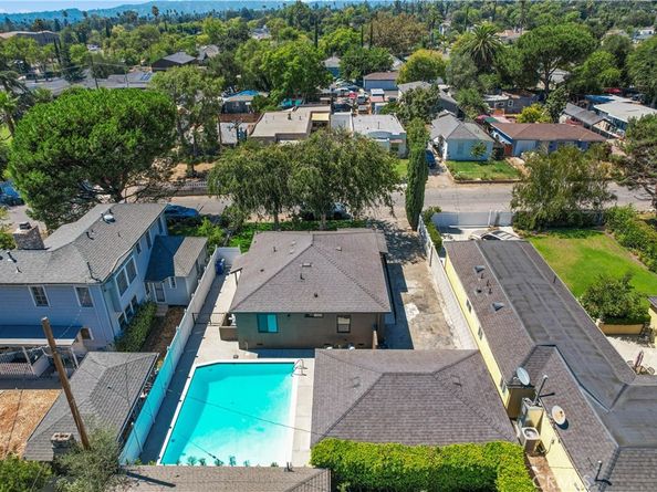 1710 N Oxford, Pasadena CA 91104