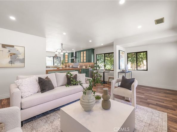 1710 N Oxford, Pasadena CA 91104