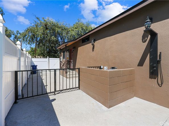 1710 N Oxford, Pasadena CA 91104