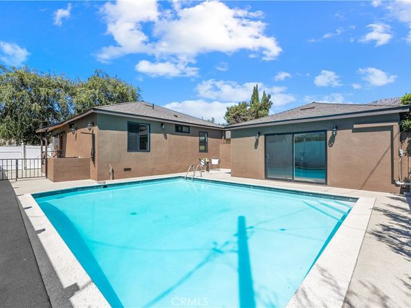 1710 N Oxford, Pasadena CA 91104