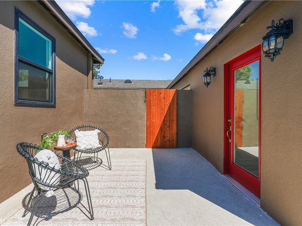 1710 N Oxford, Pasadena CA 91104
