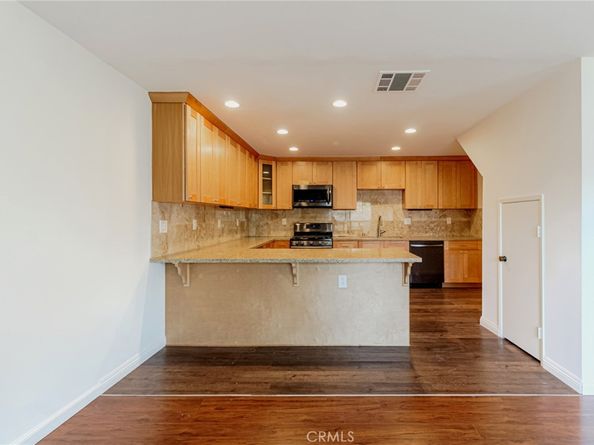 15956 Alicante, La Mirada CA 90638