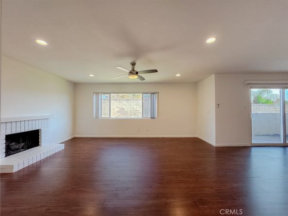 15956 Alicante, La Mirada CA 90638