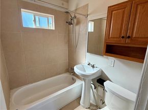 2600 E 14th Street, Long Beach CA 90804