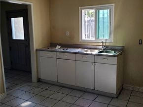 626 S Inglewood Avenue, Inglewood CA 90301