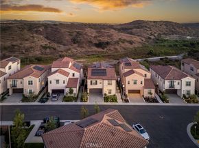 208 Canterbury, Irvine CA 92618