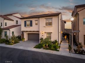 208 Canterbury, Irvine CA 92618