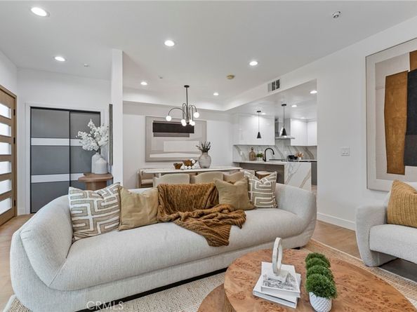 1022 W 223rd Street 6, Torrance CA 90502