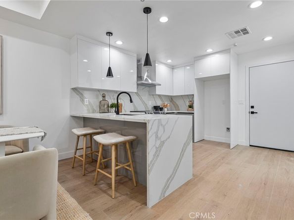 1022 W 223rd Street 6, Torrance CA 90502