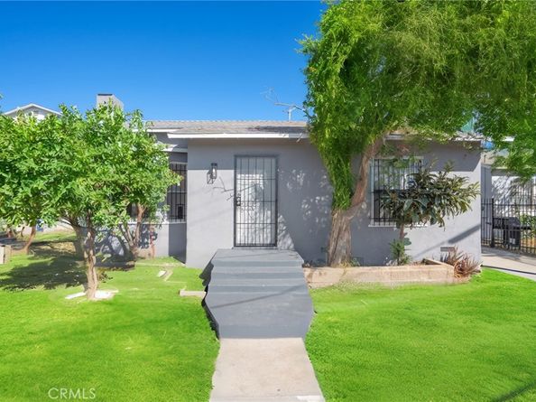 11008 Willowbrook Avenue, Los Angeles CA 90059