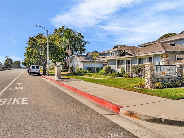 4648 Vista Bahia Drive 16, Huntington Beach CA 92649