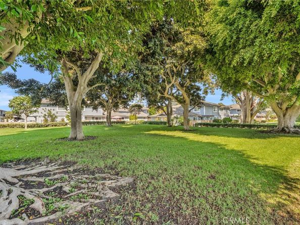 4648 Vista Bahia Drive 16, Huntington Beach CA 92649