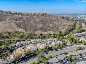 5931 E Rocking Horse Way 31, Orange CA 92869