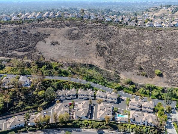 5931 E Rocking Horse Way 31, Orange CA 92869